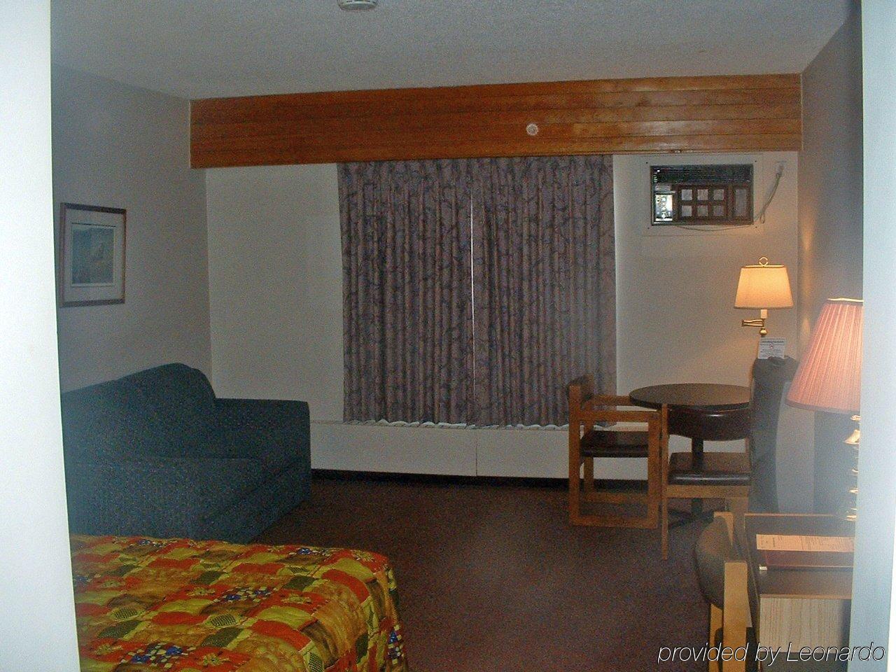 Walking Eagle Inn & Lodge 로키마운틴 하우스 객실 사진